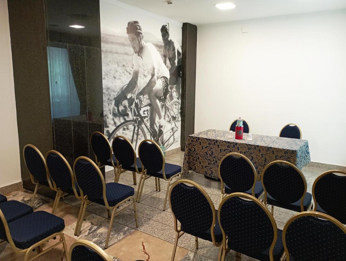 Hotel Grazia Deledda Sassari Esterno foto