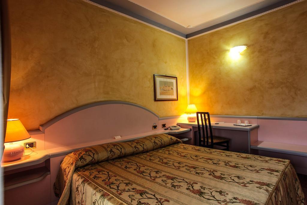 Hotel Grazia Deledda Sassari Esterno foto